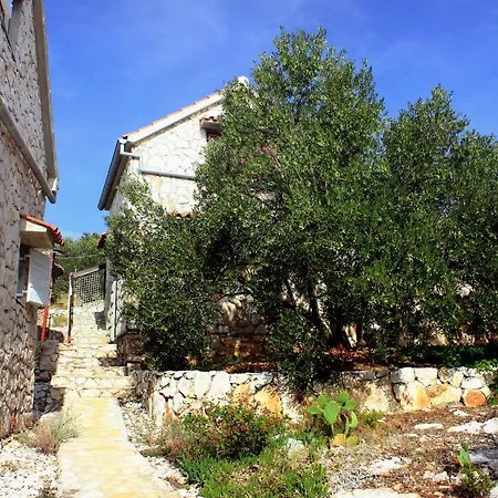 Secluded Fisherman's Cove Vitane, Pasman - 8484 בית נופש