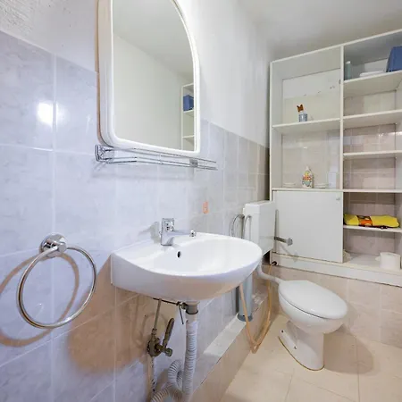 Secluded Fisherman's Cove Vitane, Pasman - 8484 Tkon