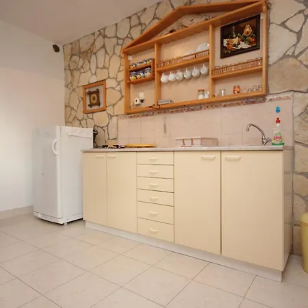Vakantiehuis Secluded Fisherman's Cove Vitane, Pasman - 8484 Tkon