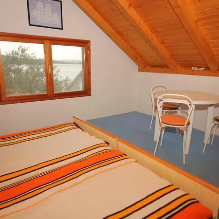 Secluded Fisherman's Cove Vitane, Pasman - 8484 Vakantiehuis *