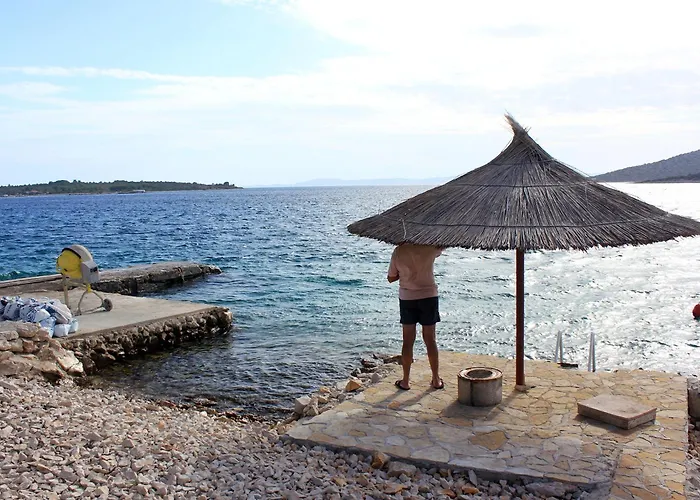 Secluded Fisherman's Cove Vitane, Pasman - 8484 Tatil Evi